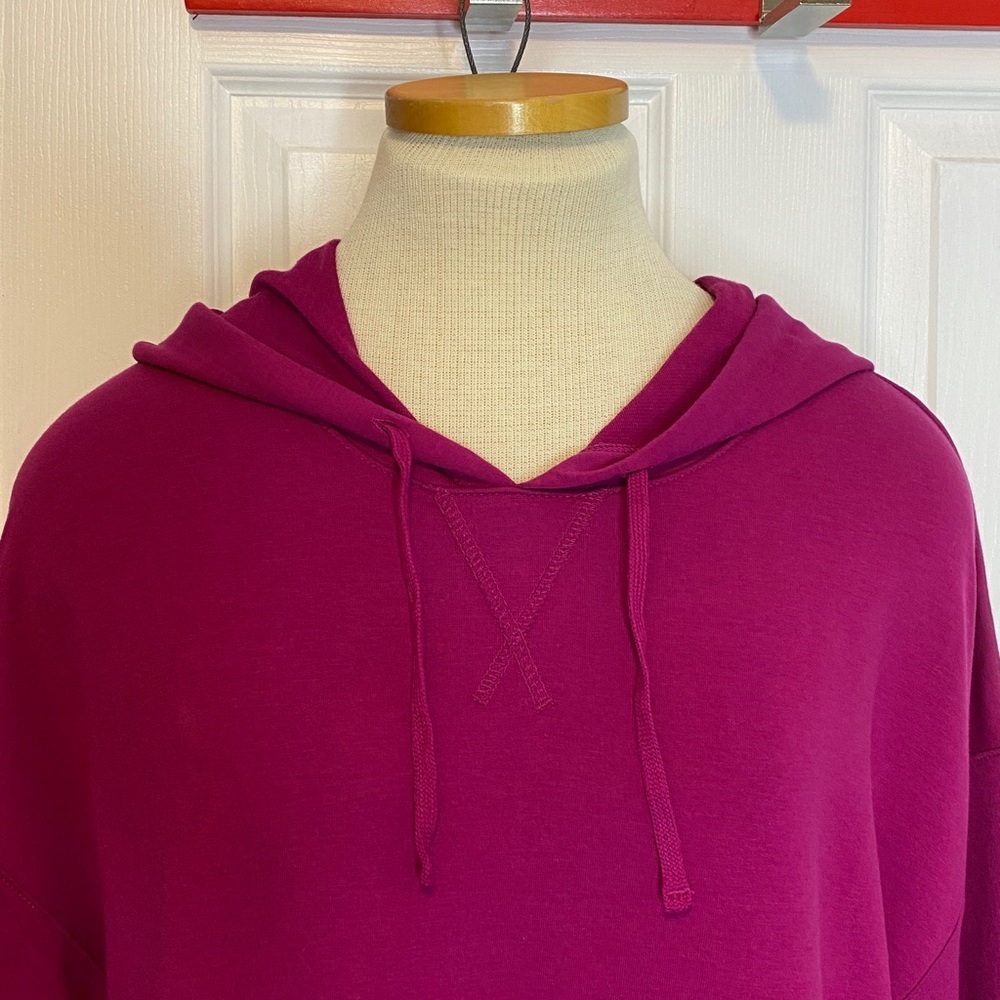 NIKE Dri-Fit Berry Pink Yoga Hoodie Loose Fit‎ Athleisure NWT Size L - Picture 3 of 16